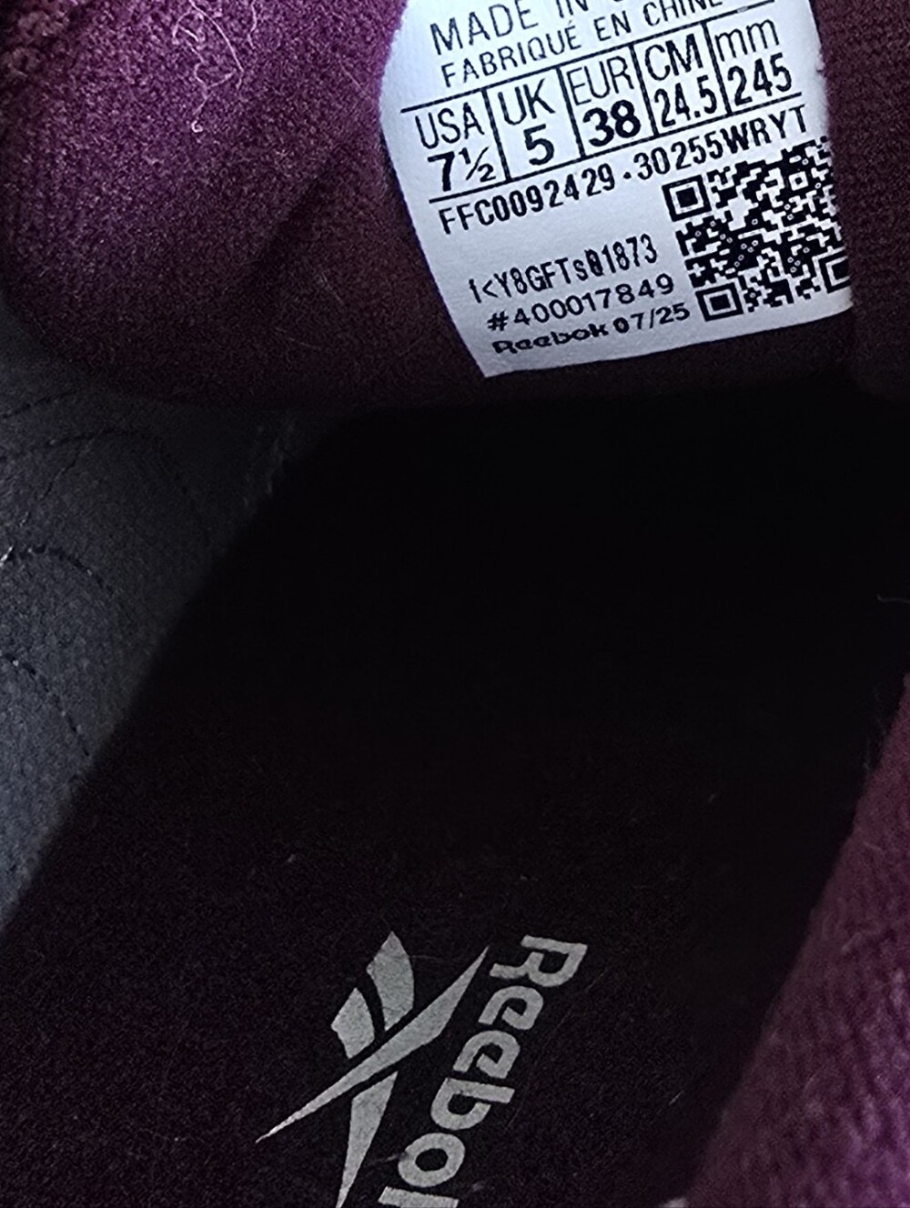 Reebok Classic Suede Sneakers in Burgundy Ortholite Comfort Footbed Msrp $90 - Picture 10 of 10